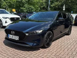 Deep crystal blue Gebraucht 2024 Mazda 3 Homura-Line Limousine | 25.690 € (Guter Preis)