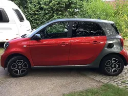 Rot Gebraucht 2018 Smart ForFour Passion Limousine | 12.600 € (Fairer Preis)