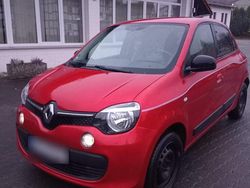 Rot Gebraucht 2018 Renault Twingo LIMITED Kleinwagen | 7.500 € (Guter Preis)