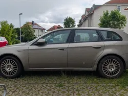 Gold Gebraucht 2007 Alfa Romeo 159 Kombi | 3.000 € (Fairer Preis)