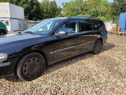 Schwarz Gebraucht 2002 Volvo V70 Kombi | 1.400 €