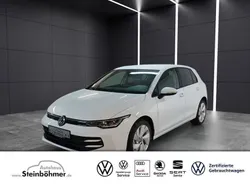 Pure white (weiß) Neu 2025 VW Golf VIII Comfortline Limousine | 25.440 € (Superpreis)