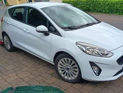 Weiß Gebraucht 2018 Ford Fiesta Trend Kleinwagen | 7.300 € (Guter Preis)