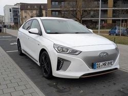 Weiß Gebraucht 2019 Hyundai Ioniq Premium Kleinwagen | 13.500 € (Fairer Preis)