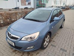 Blau Gebraucht 2010 Opel Astra Edition Limousine | 3.999 € (Fairer Preis)