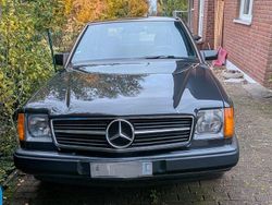 Schwarz Gebraucht 1991 Mercedes E200 Limousine | 8.500 €