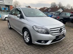 Silber Gebraucht 2014 Mercedes B180 Van / Kleinbus | 11.350 € (Fairer Preis)