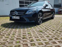Schwarz Gebraucht 2019 Mercedes C200 Avantgarde Kombi | 19.000 € (Fairer Preis)