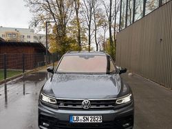 Grau Gebraucht 2021 VW Tiguan R-line SUV | 30.000 € (Guter Preis)
