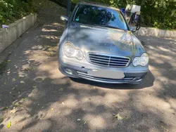 Grau Gebraucht 2005 Mercedes C220 Kombi | 2.000 € (Guter Preis)
