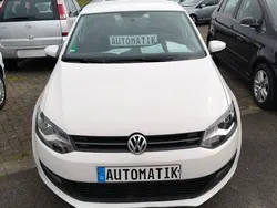 Weiß Gebraucht 2010 VW Polo Comfortline Limousine | 8.800 € (Fairer Preis)