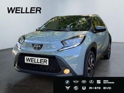 Urban khaki, dach mysticschwarz mica (gruen) Gebraucht 2025 Toyota Aygo Kleinwagen | 15.590 € (Guter Preis)