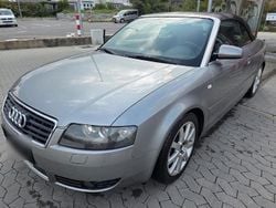 Grau Gebraucht 2005 Audi A4 Cabriolet Cabrio | 2.000 € (Superpreis)