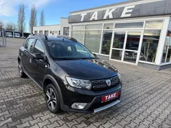 Schwarz Gebraucht 2018 Dacia Sandero Celebration Kleinwagen | 12.200 € (Teuer)