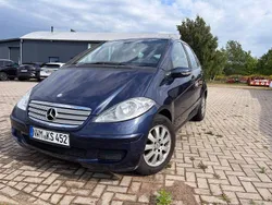 Blau Gebraucht 2007 Mercedes A150 Classic Van / Kleinbus | 2.200 € (Fairer Preis)