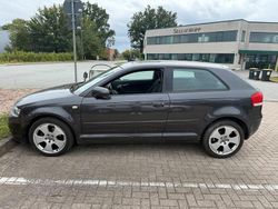 Grau Gebraucht 2003 Audi A3 Limousine | 595 € (Superpreis)