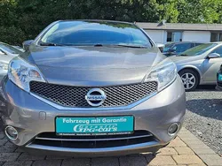 Grau Gebraucht 2014 Nissan Note Tekna Van / Kleinbus | 6.200 € (Fairer Preis)