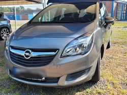 Grau Gebraucht 2016 Opel Meriva Active Van / Kleinbus | 6.700 € (Guter Preis)
