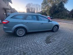 Grau Gebraucht 2009 Ford Mondeo Kombi | 4.600 € (Etwas zu teuer)
