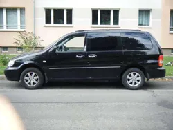 Schwarz Gebraucht 2006 Kia Carnival LX Van / Kleinbus | 7.500 €