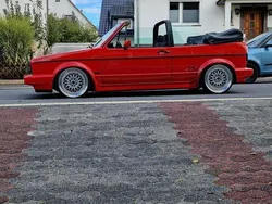 Rot Gebraucht 1992 VW Golf Cabriolet Sportline Cabrio | 14.800 €