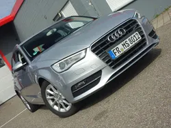 Silber Gebraucht 2015 Audi A3 Attraction Limousine | 9.900 € (Fairer Preis)