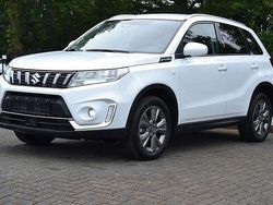 Weiss Gebraucht 2023 Suzuki Vitara GL SUV | 25.049 € (Fairer Preis)