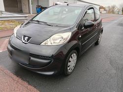 Schwarz Gebraucht 2008 Peugeot 107 Kleinwagen | 1.599 € (Fairer Preis)