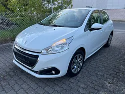 Weiß Gebraucht 2019 Peugeot 208 Active Kleinwagen | 6.990 € (Guter Preis)