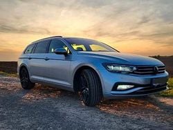 Silber Gebraucht 2022 VW Passat Business Kombi | 22.700 € (Guter Preis)