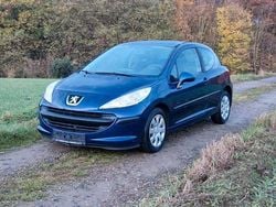 Blau Gebraucht 2007 Peugeot 207 Tendance Limousine | 1.300 € (Guter Preis)
