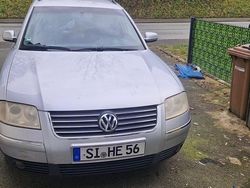 Grau Gebraucht 2003 VW Passat Kombi | 1.350 € (Guter Preis)