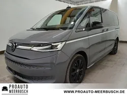 Grau Gebraucht 2023 VW T7 Style Van | 46.699 €