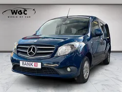 Blau Gebraucht 2016 Mercedes Citan 111 Van / Kleinbus | 14.490 € (Teuer)