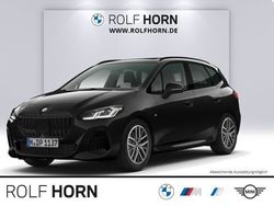 Saphirschwarz metallic Neu 2025 BMW 218 M Sport Van / Kleinbus | 43.430 € (Teuer)