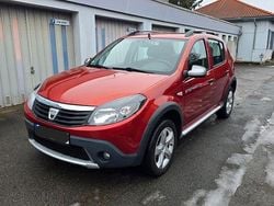 Rot Gebraucht 2010 Dacia Sandero Stepway Limousine | 4.200 € (Fairer Preis)