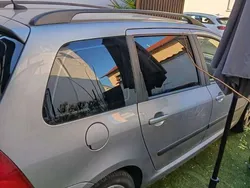 Grau Gebraucht 2003 Peugeot 307 Tendance Kombi | 2.700 € (Fairer Preis)