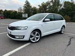 Weiß Gebraucht 2014 Skoda Rapid Limousine | 6.900 € (Fairer Preis)