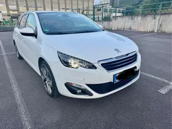 Weiß Gebraucht 2015 Peugeot 308 Allure Kombi | 7.500 € (Etwas zu teuer)