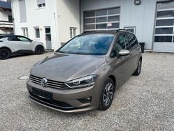 Gold Gebraucht 2018 VW Golf Sportsvan Sound Van / Kleinbus | 10.900 € (Guter Preis)
