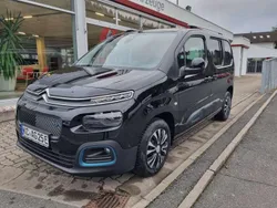 Perla neraschwarz Gebraucht 2023 Citroën e-Berlingo Shine Van / Kleinbus | 29.990 € (Etwas zu teuer)