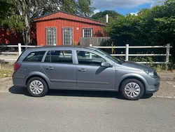 Grau Gebraucht 2006 Opel Astra Kombi | 2.500 € (Fairer Preis)