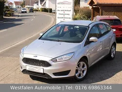 Silber Gebraucht 2015 Ford Focus Trend Limousine | 8.690 € (Fairer Preis)