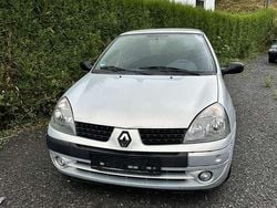 Gebraucht 2004 Renault Clio II Initiale Limousine | 2.550 € (Fairer Preis)