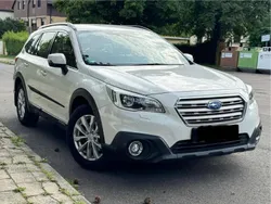 Weiß Gebraucht 2016 Subaru Legacy Kombi | 12.250 €