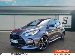 Marlingrau Neu 2025 Toyota Yaris Hybrid Style Limousine | 28.980 € (Fairer Preis)