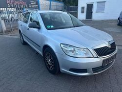 Silber Gebraucht 2011 Skoda Octavia Classic Kombi | 3.450 € (Superpreis)