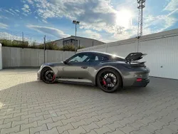 Grau Gebraucht 2024 Porsche 992 | 195.750 €