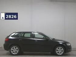 Brillantschwarz Gebraucht 2013 Audi A3 Sportback Attraction Limousine | 6.790 € (Superpreis)