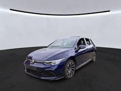 Blau Gebraucht 2022 VW Golf VIII R-line Limousine | 27.650 € (Fairer Preis)